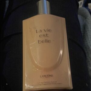 La Vie Est Belle Nourishing Body Lotion - Cream